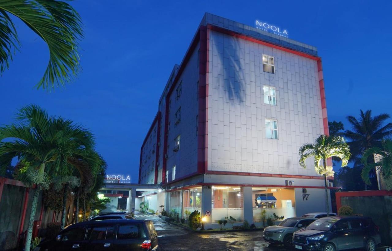 Noola Hotel Cilacap Buitenkant foto