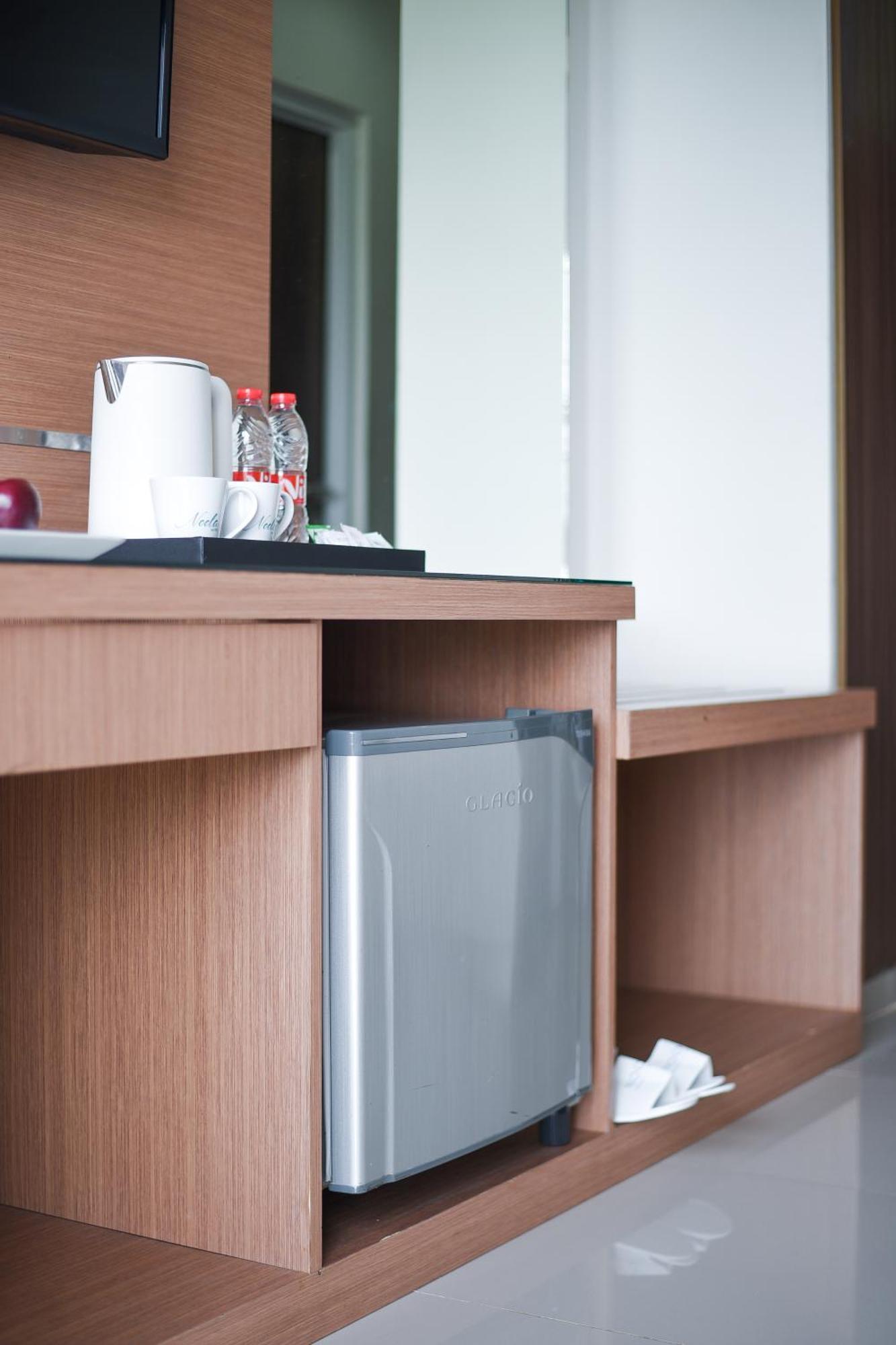 Noola Hotel Cilacap Buitenkant foto