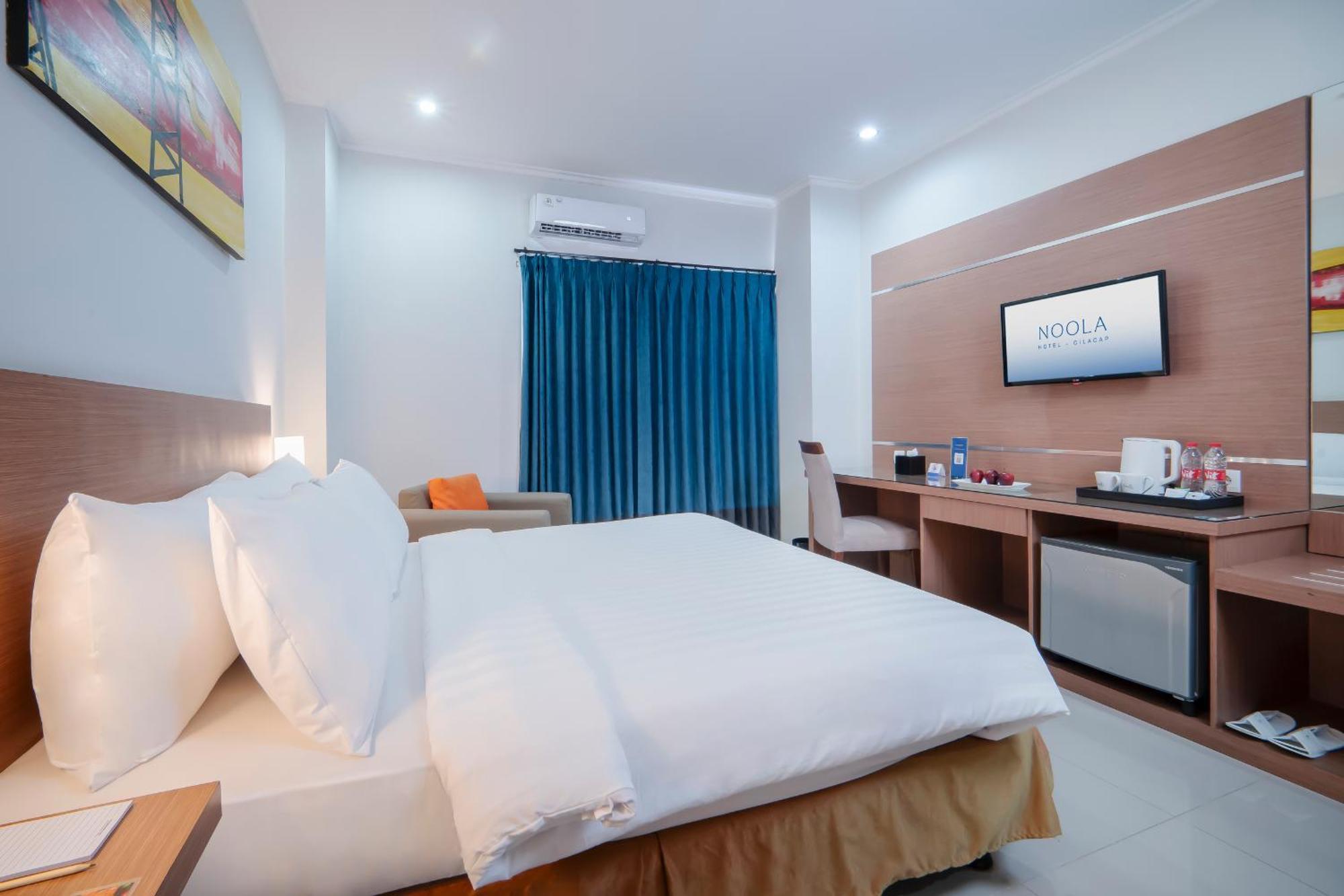 Noola Hotel Cilacap Buitenkant foto