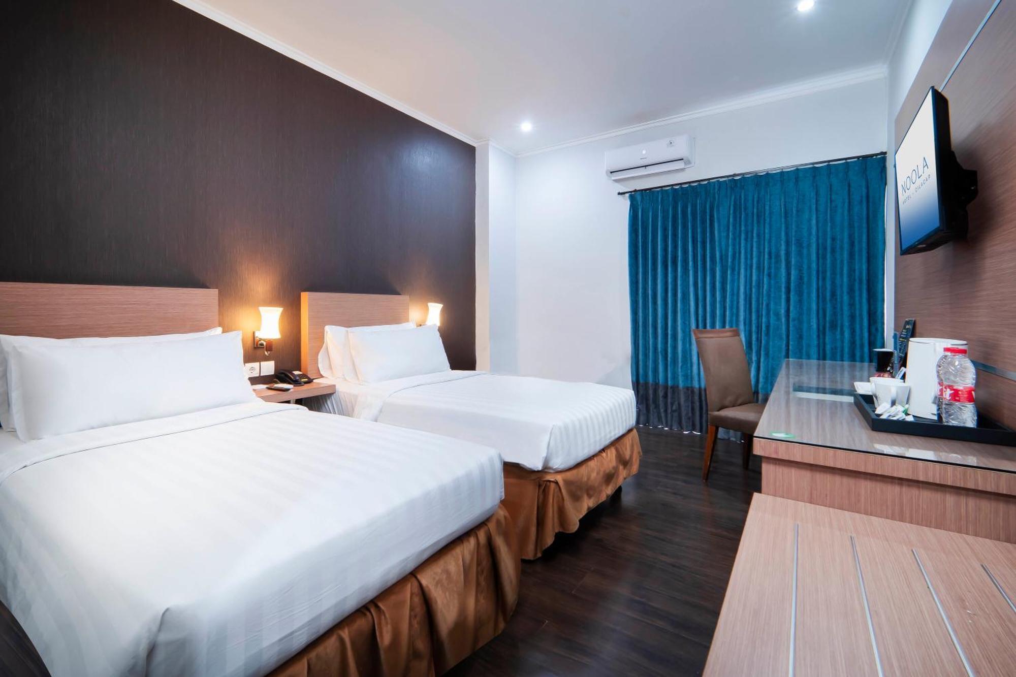 Noola Hotel Cilacap Buitenkant foto